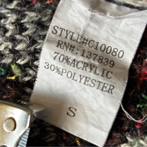 Dreamers Black and Cream Multicolor Chevron Cardigan with Floral Accents Size S - Picture 11 of 14